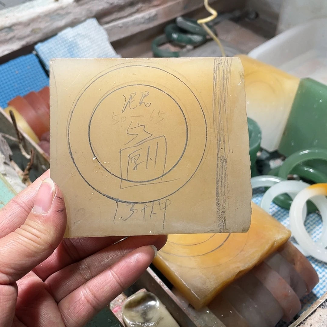 泥***泥定制石英质玉定制加工