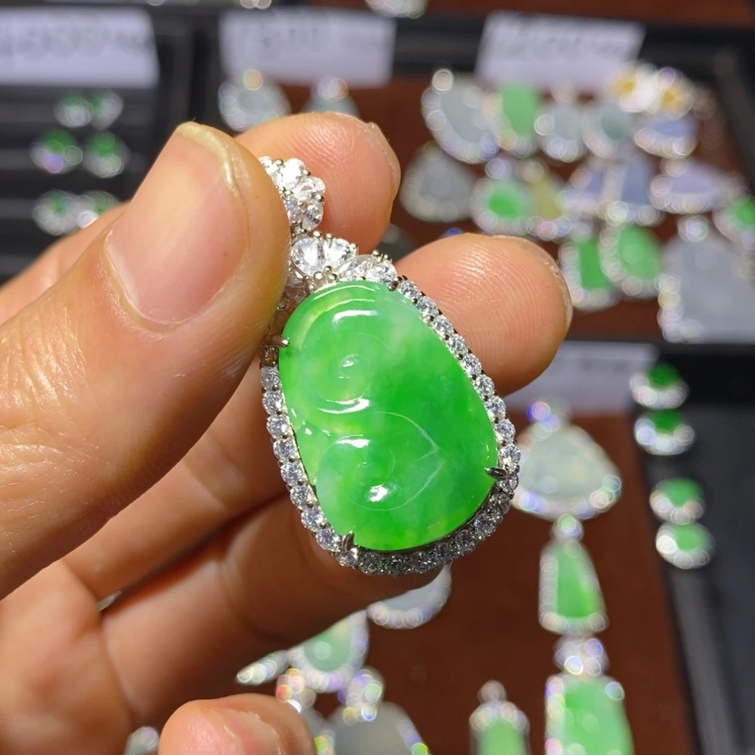 翡翠颈饰银S925镶嵌七**✔