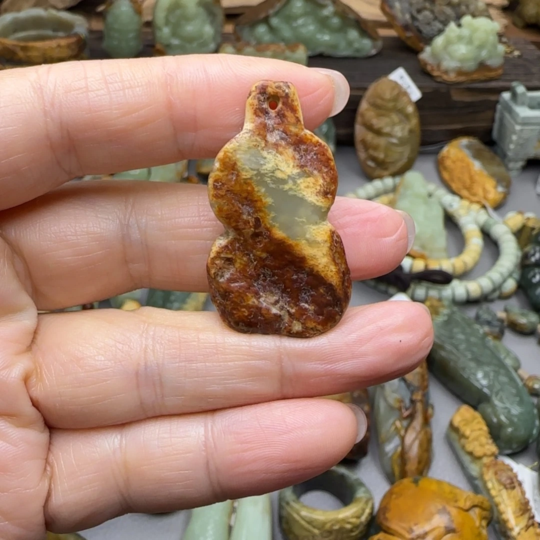 岫岩河磨玉（透闪石质玉）未镶嵌珠宝奇石