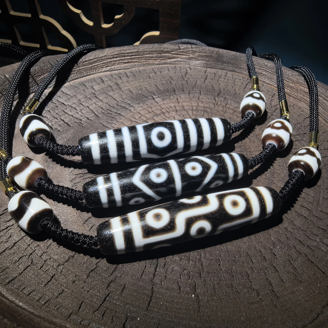 *吉晟【超顶天珠】黑白渗透玛瑙天珠锁骨链多图腾