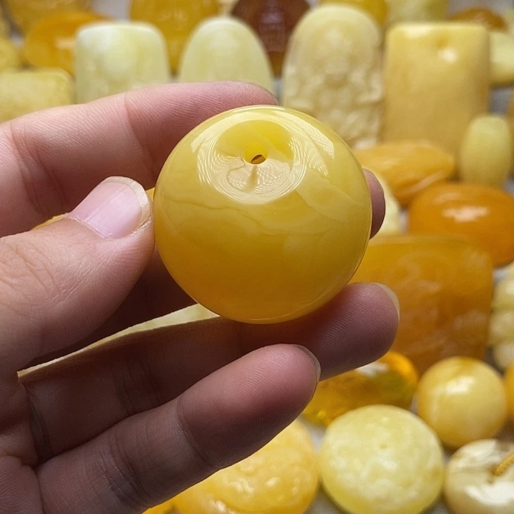 琥珀颈饰未镶嵌琥珀蜜蜡吊坠