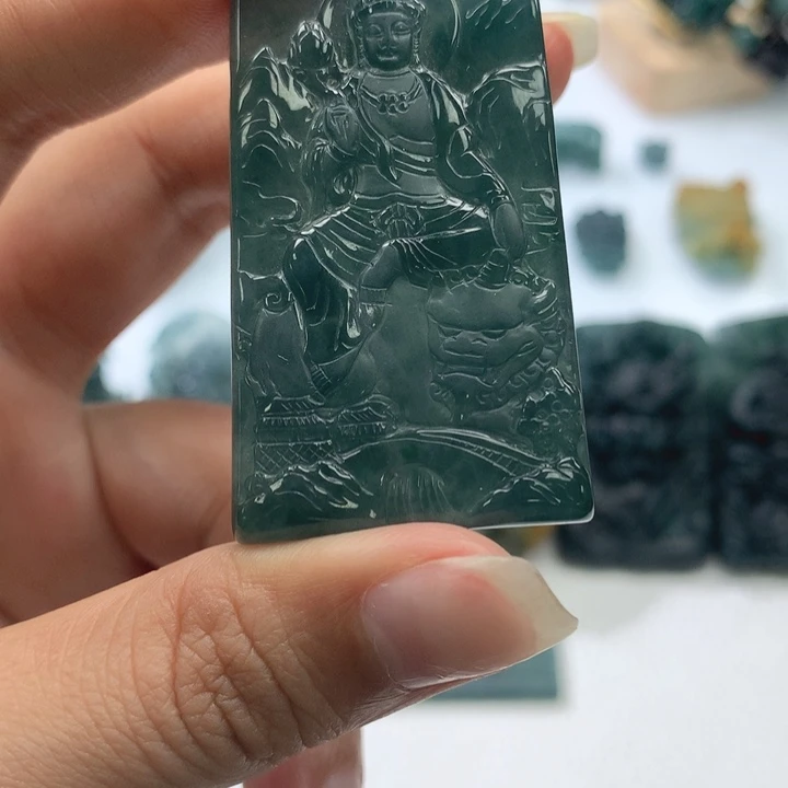颈饰未镶嵌翡翠天然翡翠