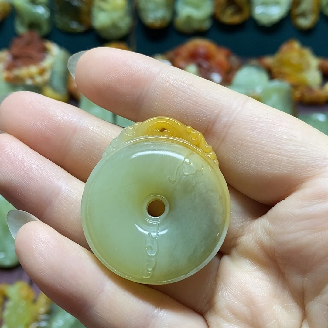 岫玉未镶嵌吊坠(不含链)
