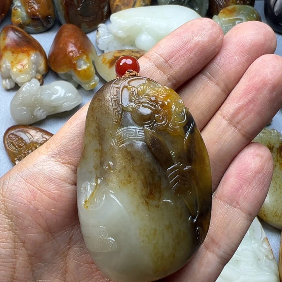 和田玉未镶嵌挂件