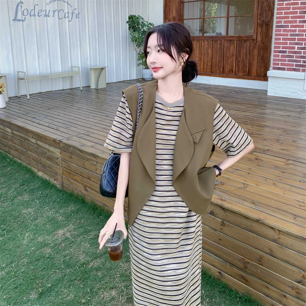 高级感马甲条纹连衣裙女夏2025新款盐系轻熟T恤两件套装裙流行潮
