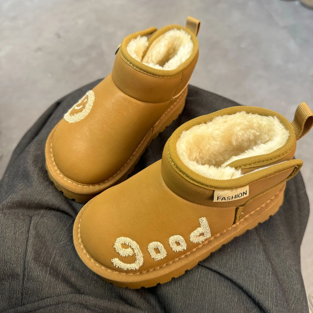 2024冬季新款儿童雪地靴加绒百搭厚底棉鞋女童笑脸棉靴男童6641