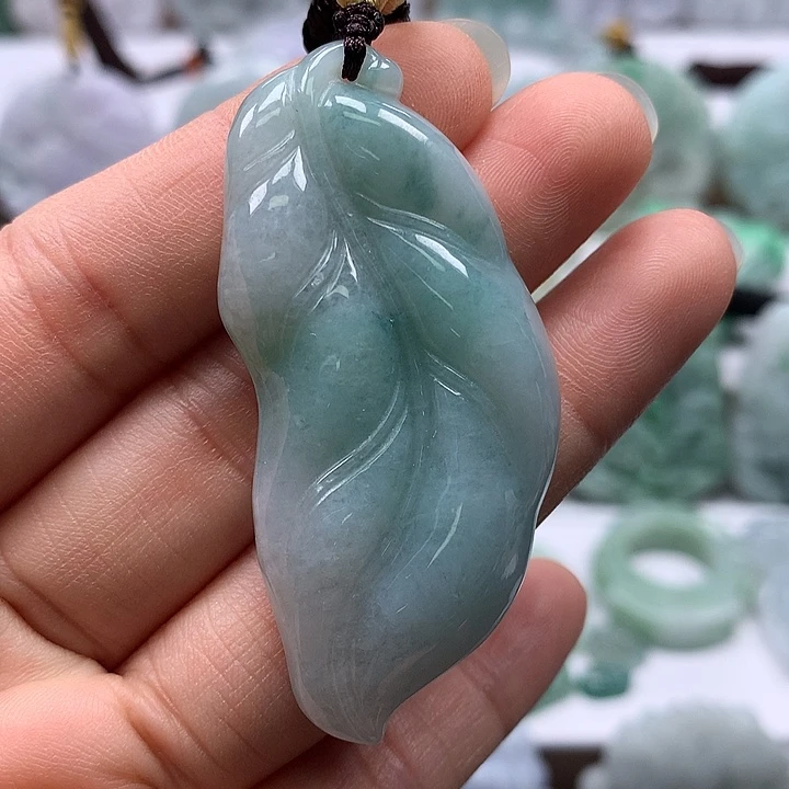 翡翠未镶嵌颈饰大业有成福利