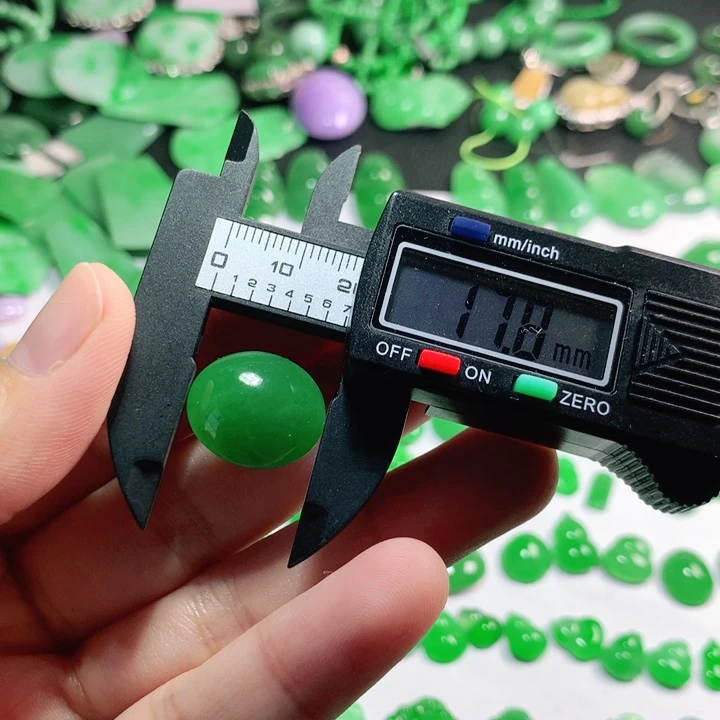 有***有翡翠未镶嵌颈饰翡翠17.8*15.3*6.6