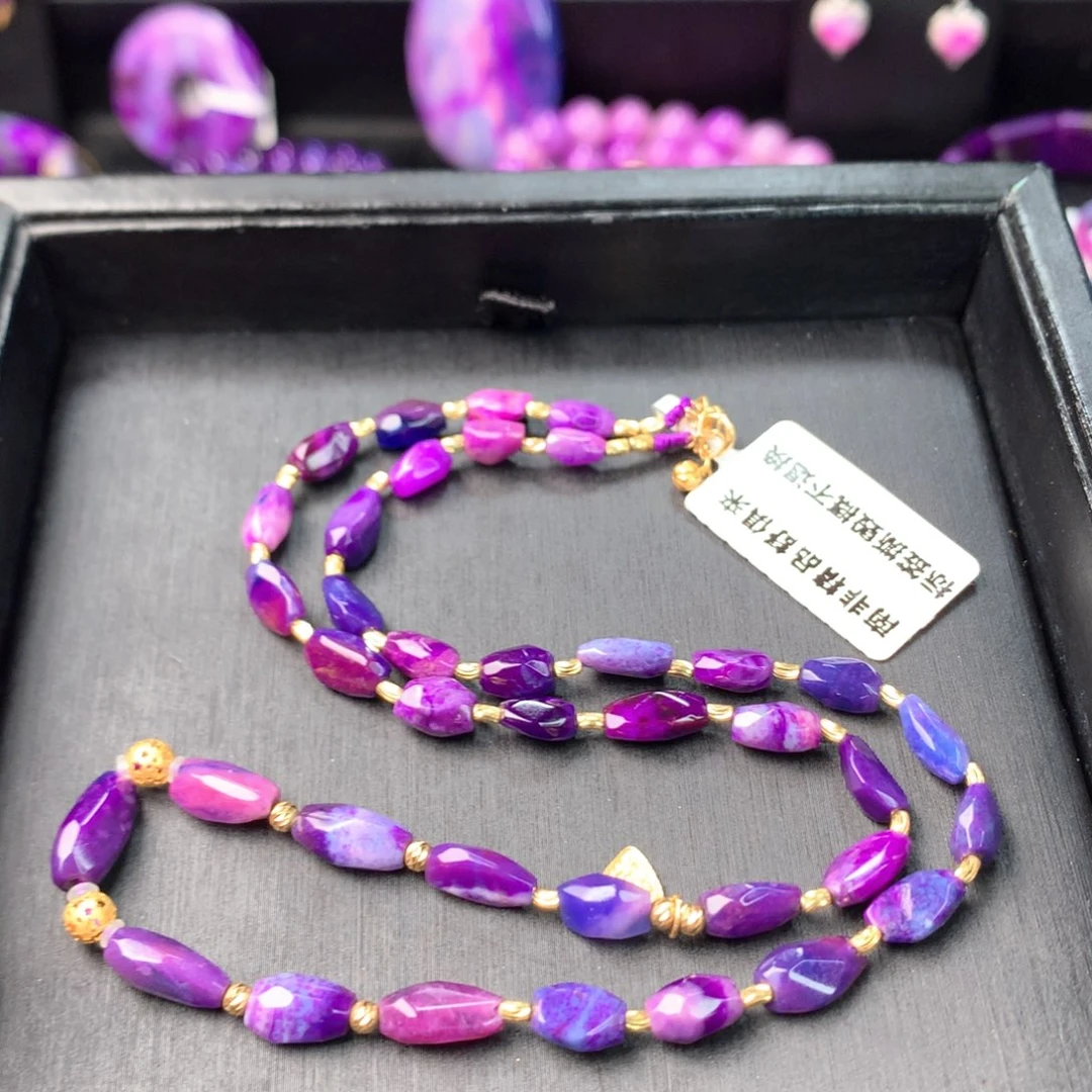 未镶嵌苏纪石（舒俱来）项链