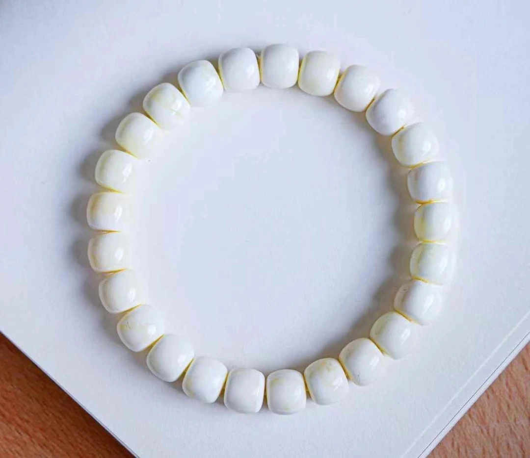 9.5mm俄料瓷白花老型蜜蜡手串 12.62克 精工无暇 蜡质瓷实