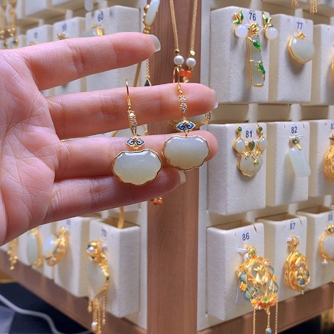 和田玉银S925镶嵌颈饰