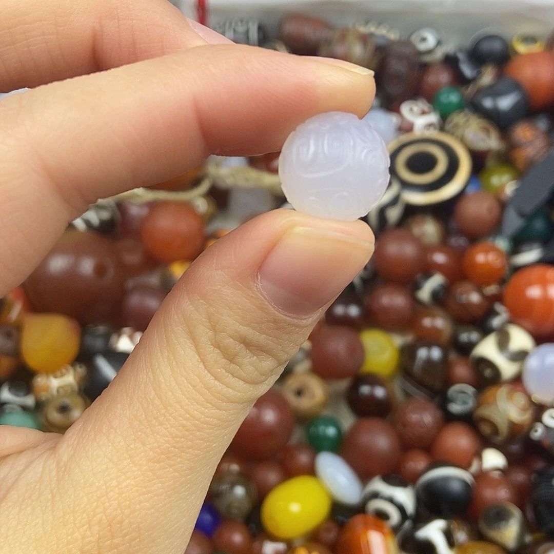 娇***』玛瑙/玉髓未镶嵌玛瑙配珠玛瑙散珠