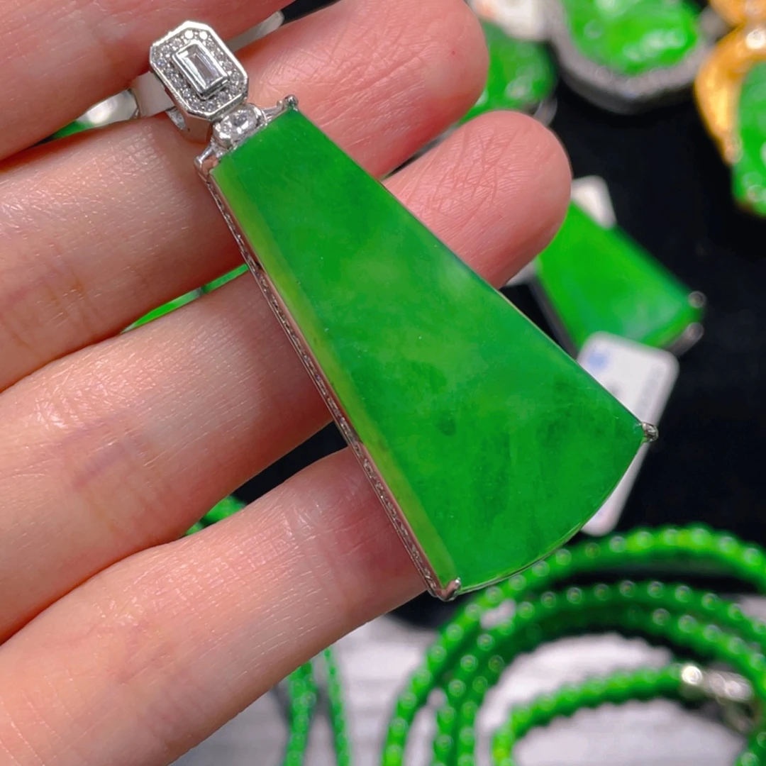 吊坠(不含链)银S925镶嵌翡翠