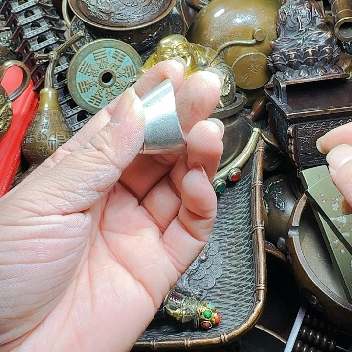 铜器摆件收收藏藏