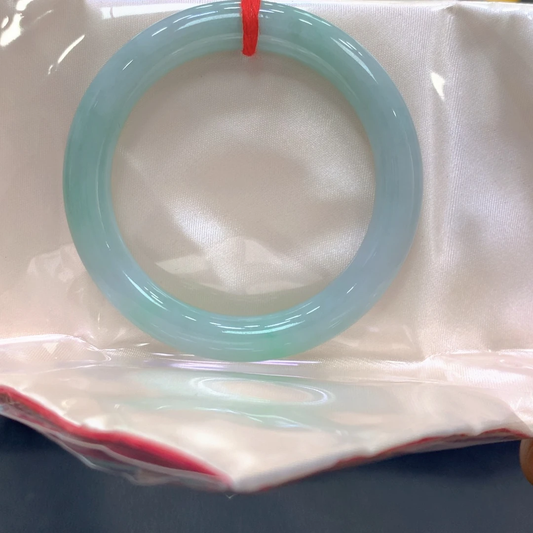 翡翠未镶嵌手镯翡翠35