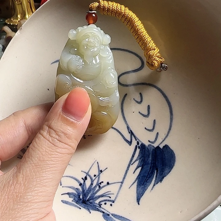 瓷片新号开播挂件一个