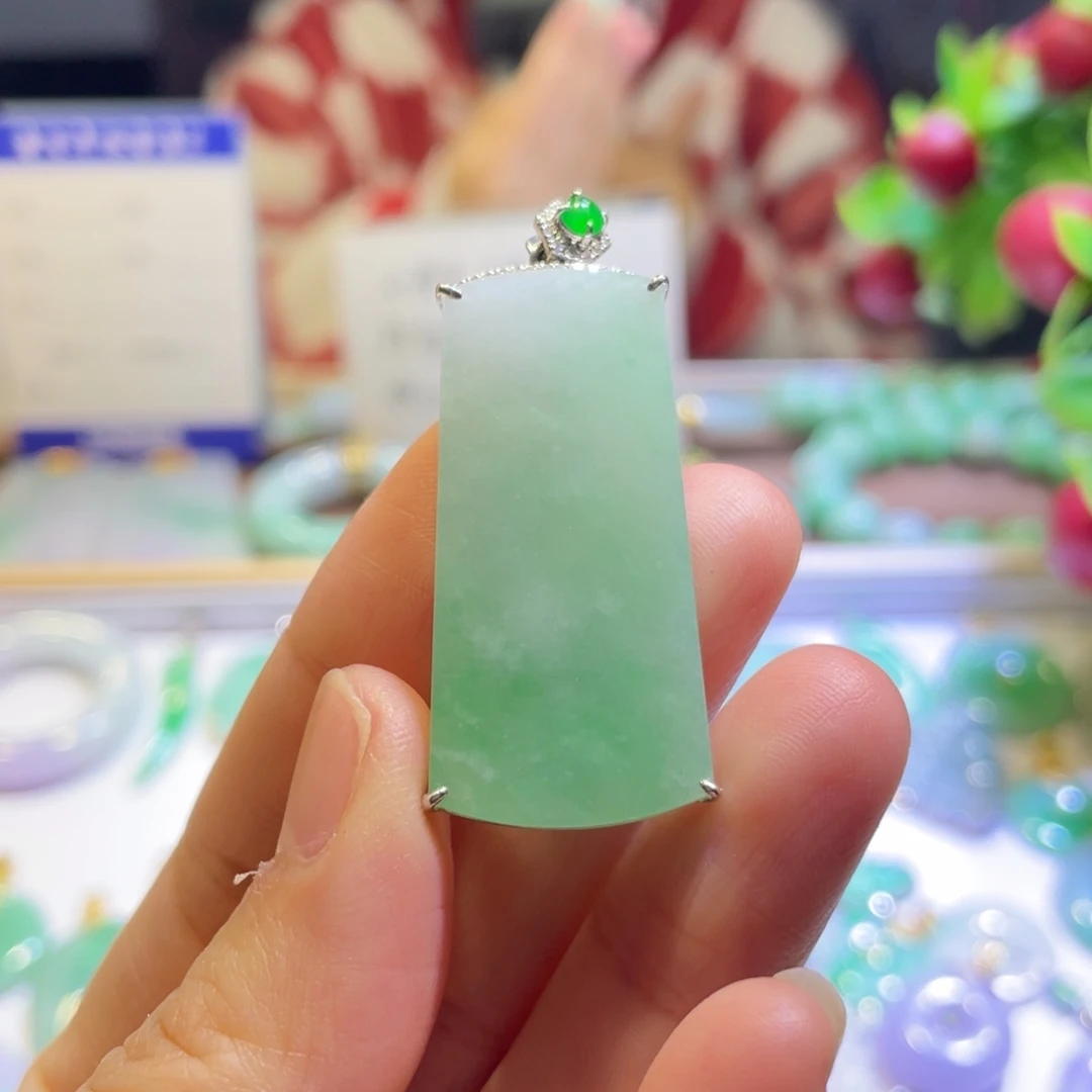 翡翠18K金镶嵌吊坠(不含链)无事牌