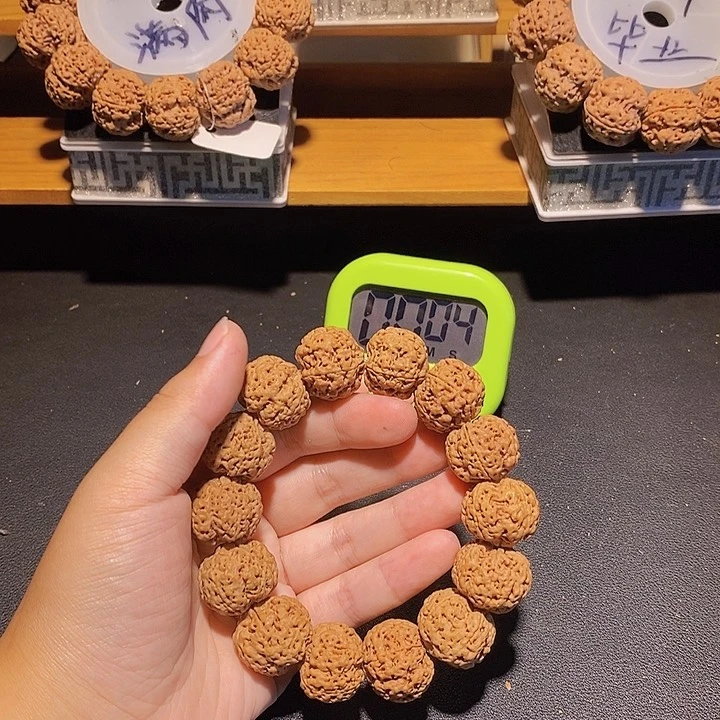 屯***长金刚菩提手串这样