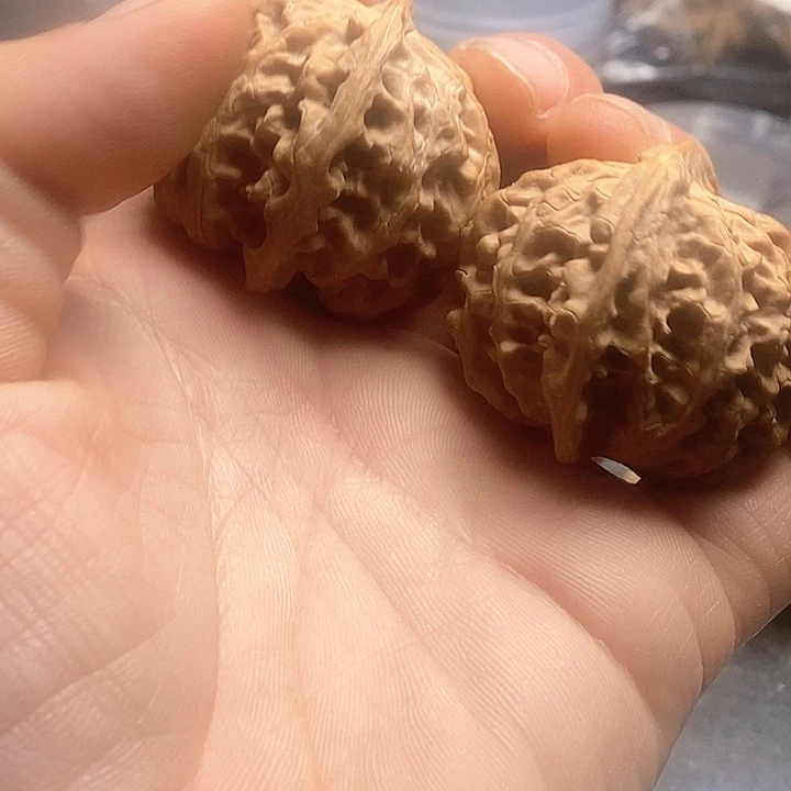 桃核把件晴**苹果园打底