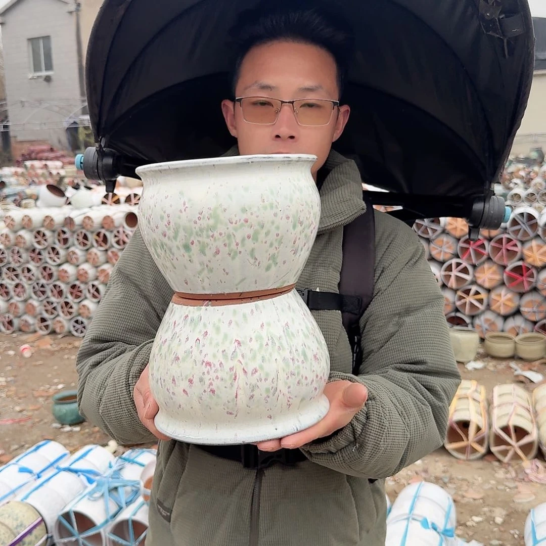紫砂花盆口18高14（两个拼彩色