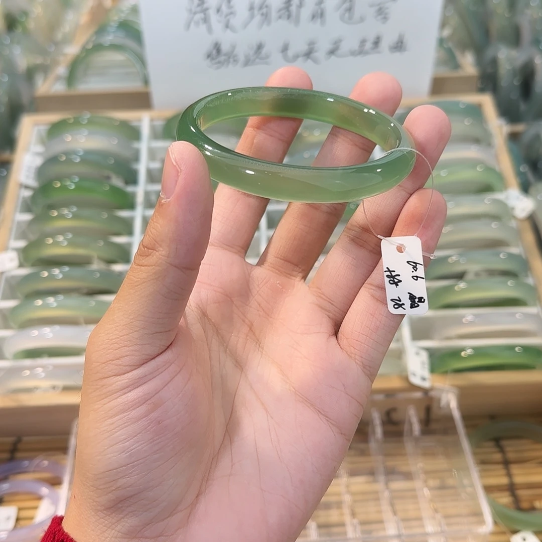 玛瑙/玉髓未镶嵌手镯圈口60.6