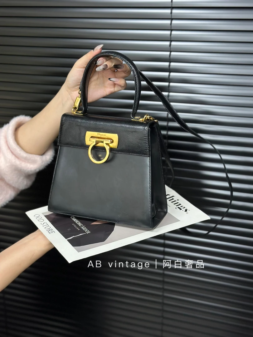 95新 FERRAGAMO/菲拉格慕 阿白奢品/菲拉格慕 黑金拼皮博物馆小号