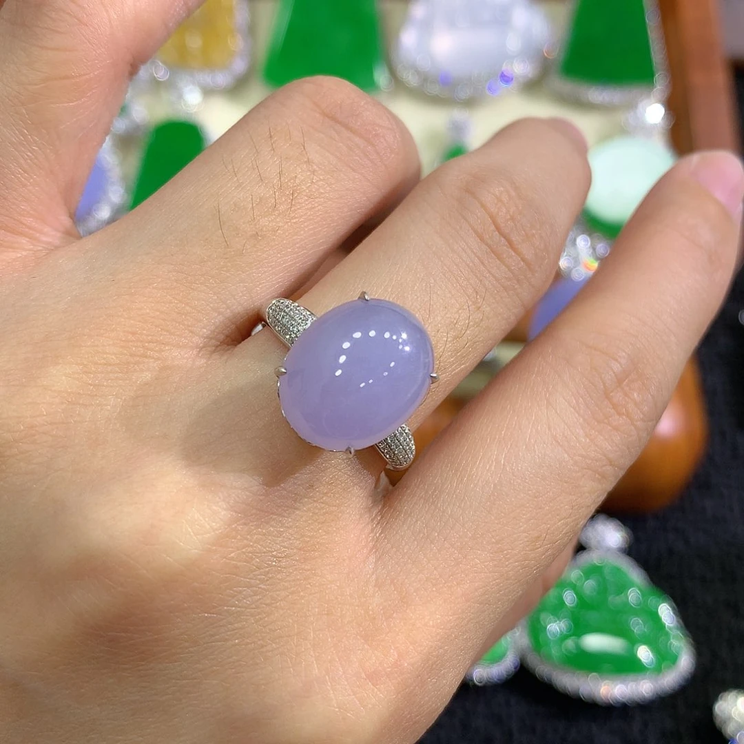 【闪购商品】18K金镶嵌戒指翡翠蛋面