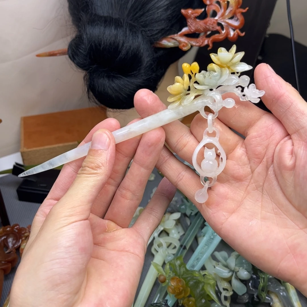 蛇纹石玉未镶嵌发饰