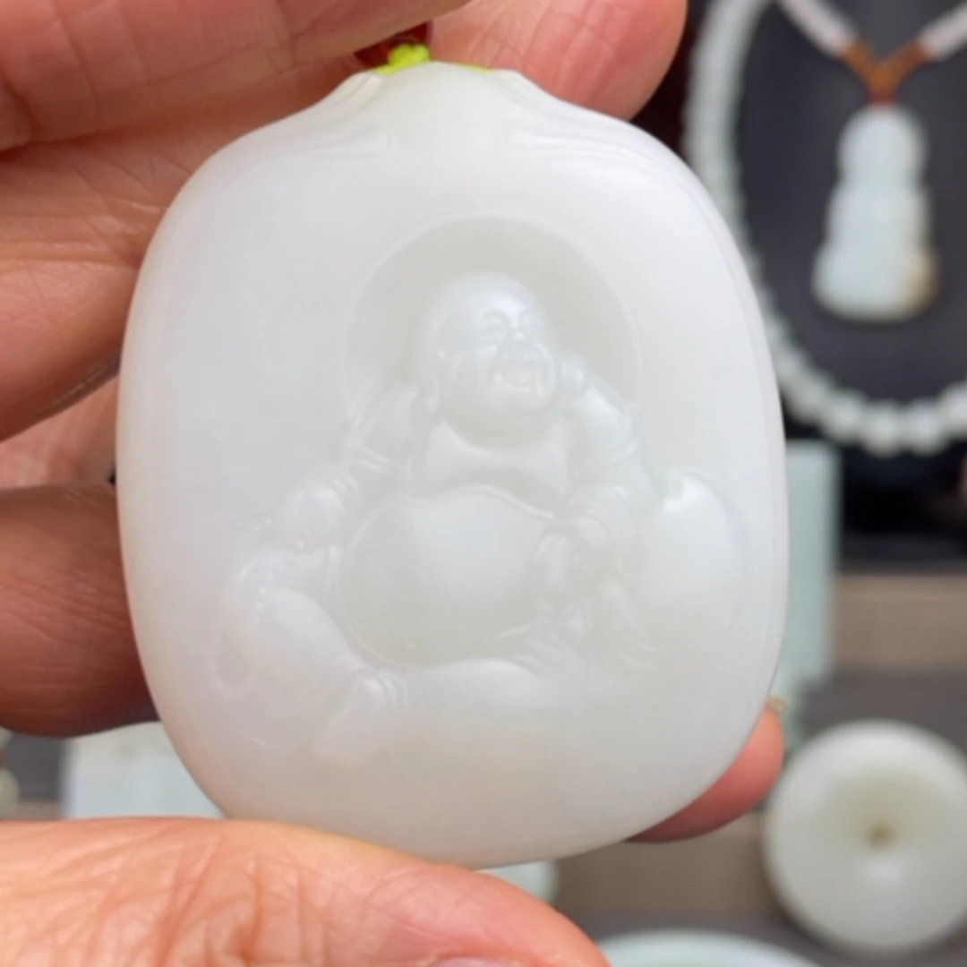 【闪购商品】颈饰未镶嵌和田玉