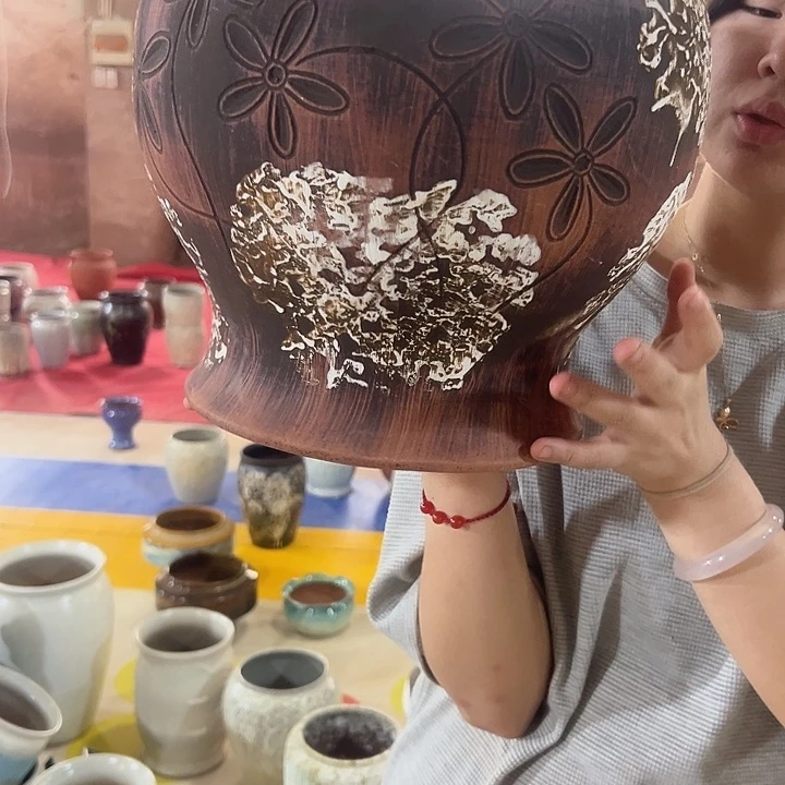 高度26厘米口25厘米