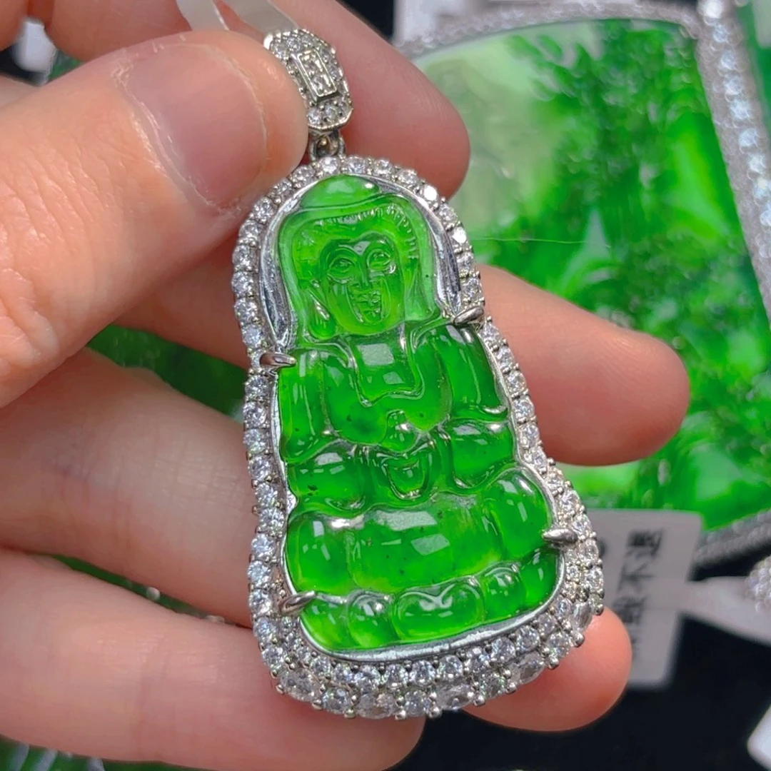 翡翠颈饰未镶嵌观音