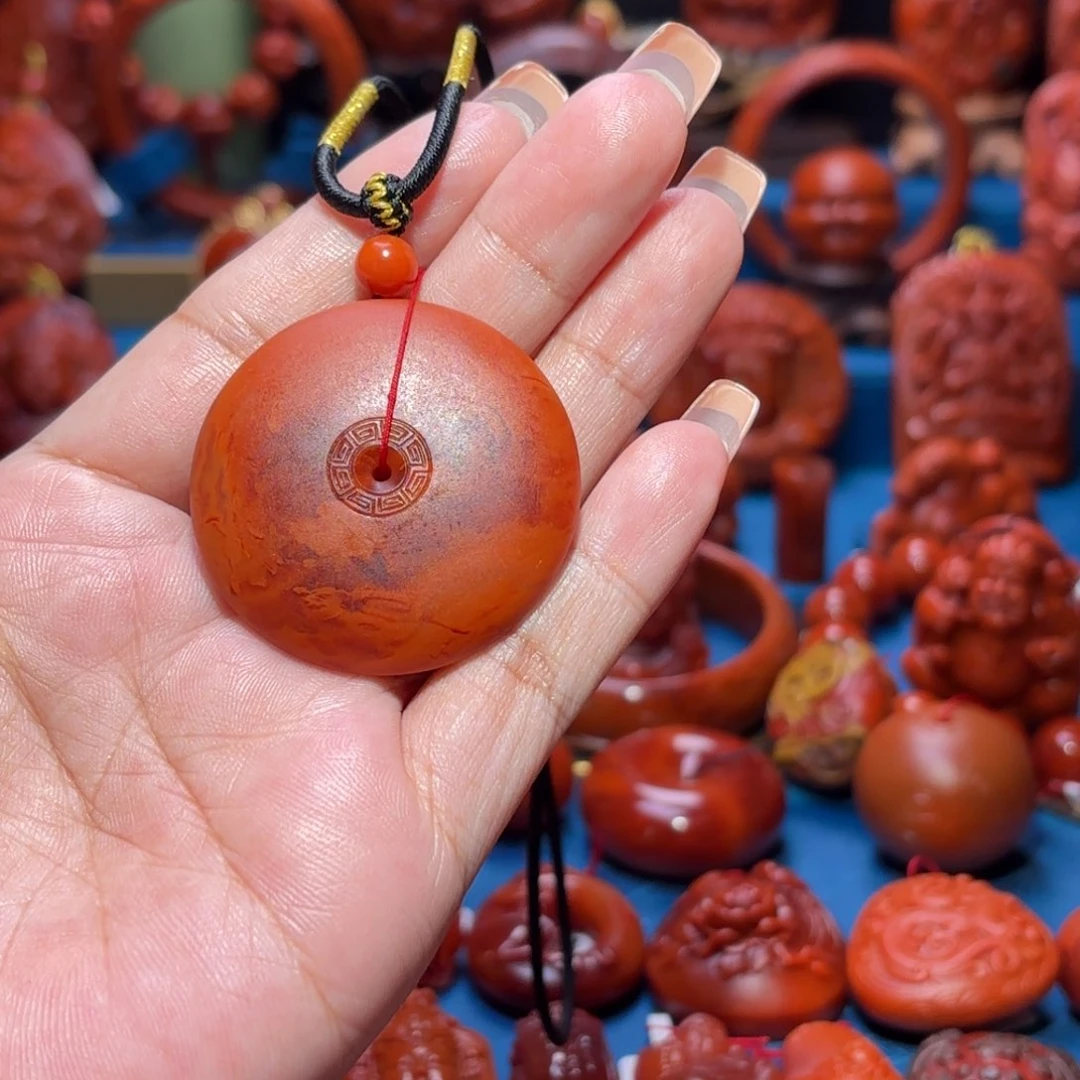 未镶嵌雕刻南红玛瑙