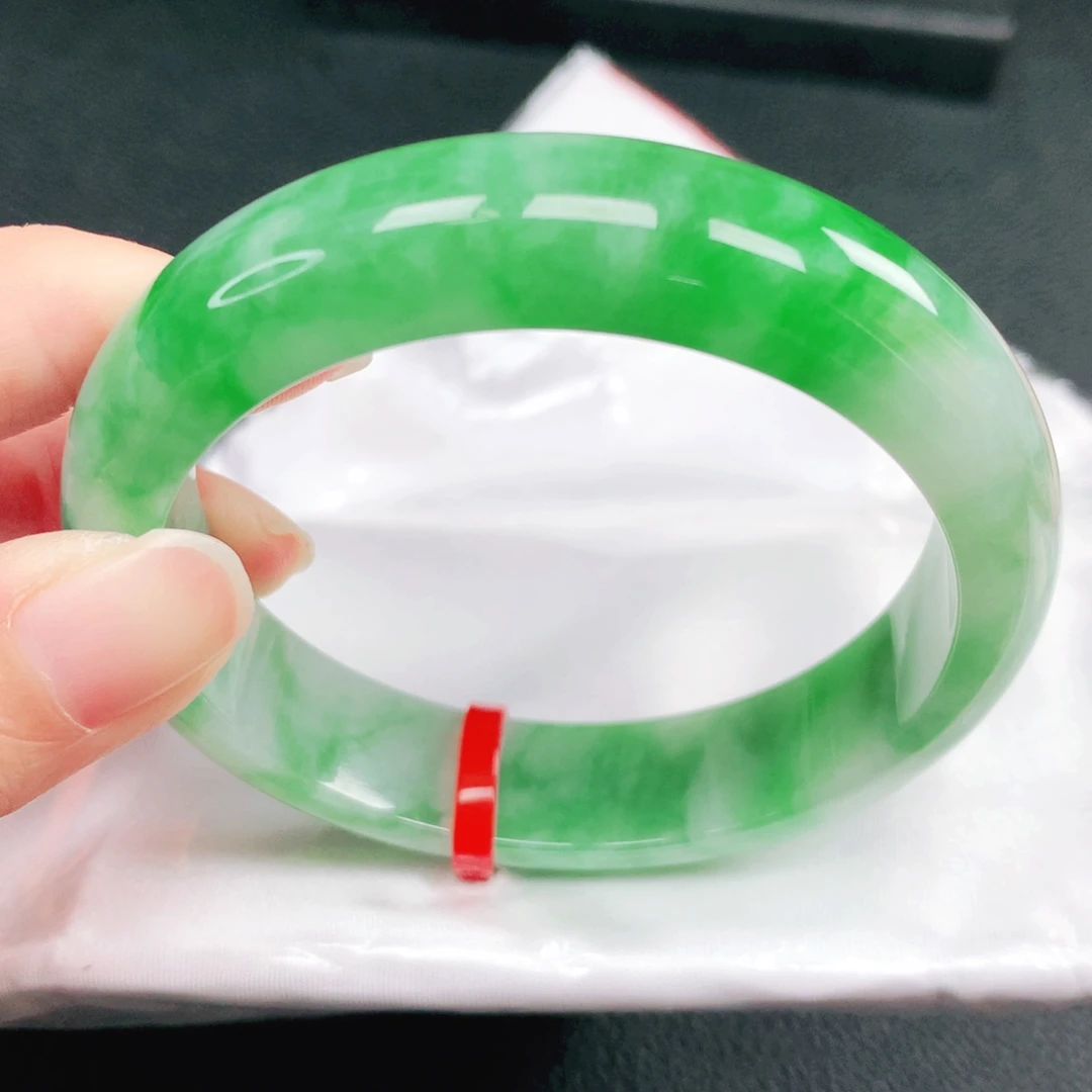 翡翠未镶嵌手镯58圈