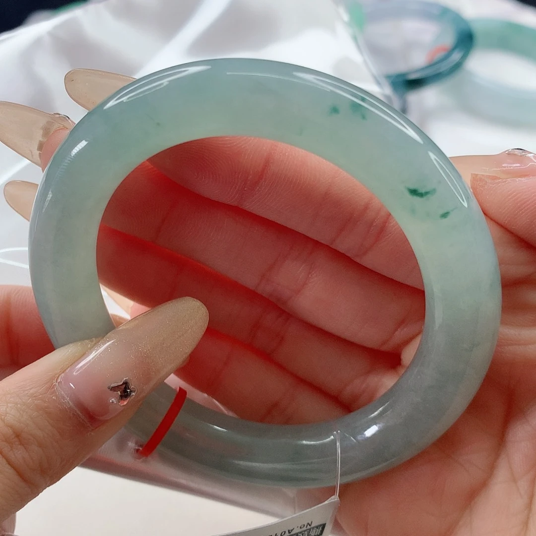 翡翠手镯未镶嵌54.4 圆条