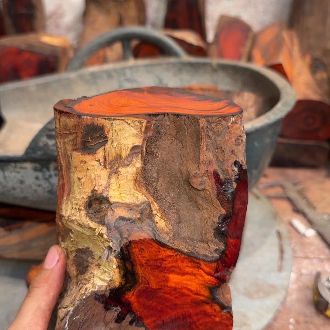 红**国大红酸枝原木肉块