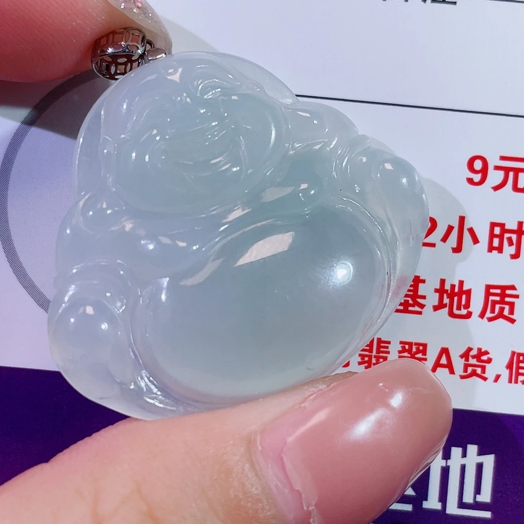 翡翠18K金镶嵌颈饰佛公