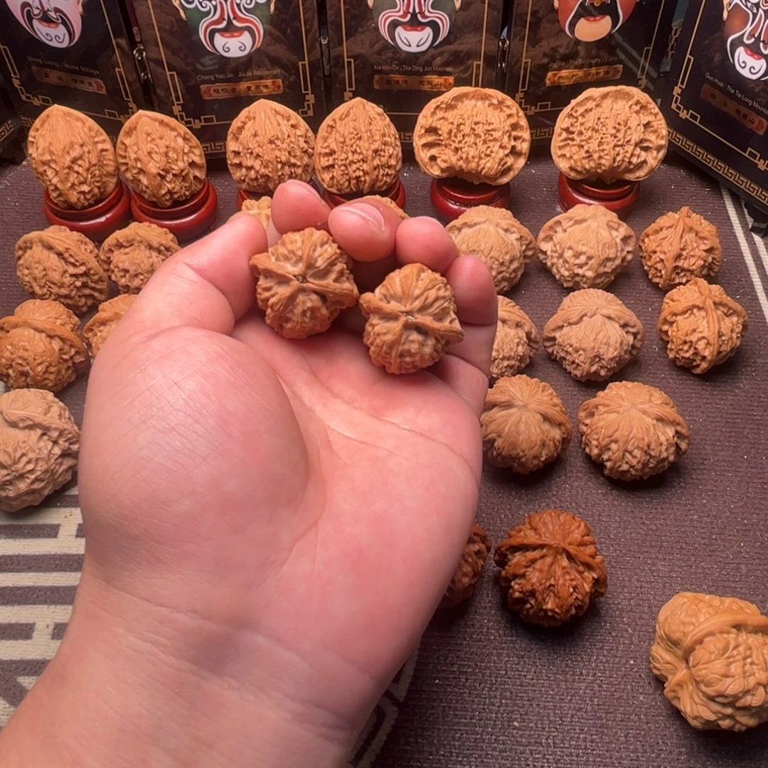 文玩核桃吊坠秦皇岛鸡心111111111