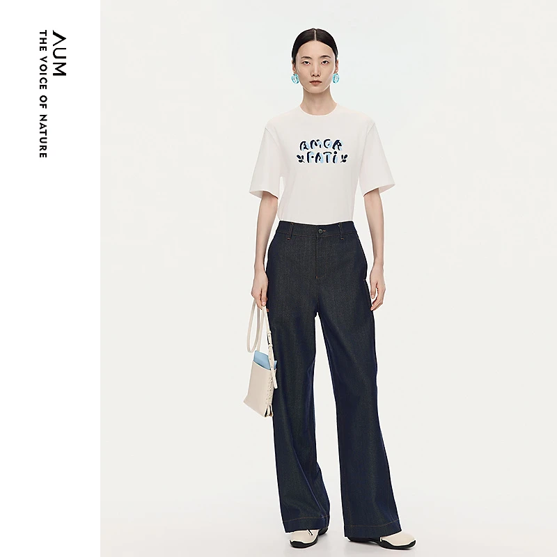 AUM噢姆新品舒适高智感斜纹牛仔裤百搭复古直筒休闲裤女M1FZ48225