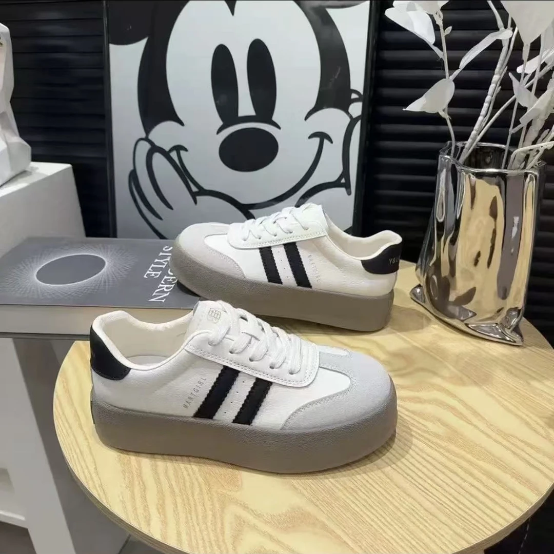 真皮德训鞋板鞋女款四季款新款百搭休闲板鞋单鞋女单色2687-1