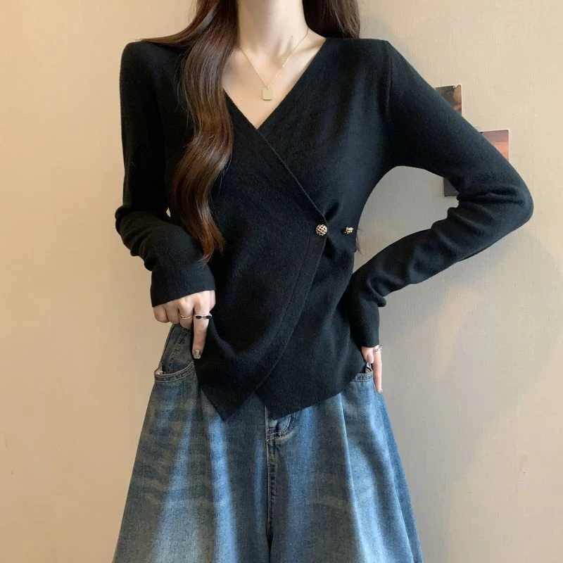 大码交叉不规则V领长袖T恤女春秋新款胖mm宽松显瘦遮肉正肩上衣女