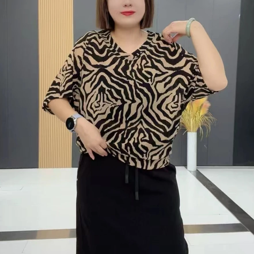 梦梦家8923款时尚洋气宽松遮肉减龄夏季气质条纹半袖衫