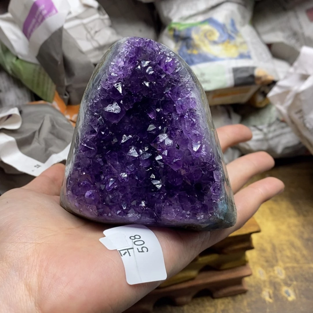 紫晶乌拉圭未镶嵌