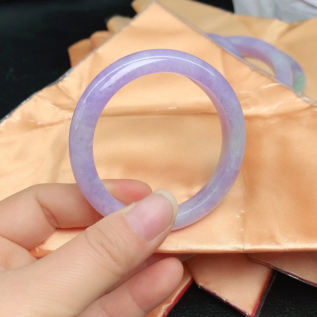 翡翠手镯未镶嵌8316xcvvb