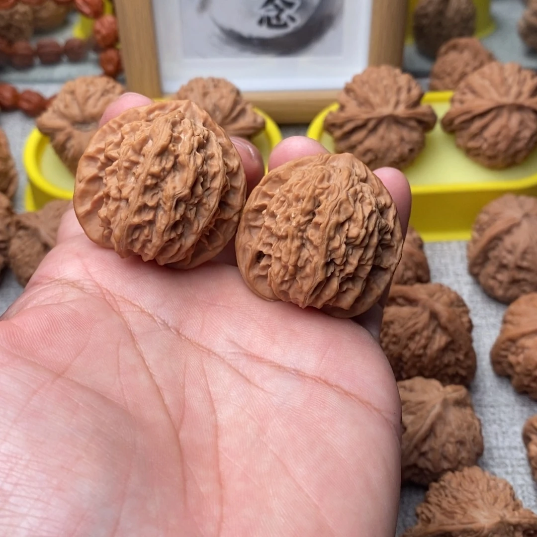 文玩核桃吊坠黄杆38