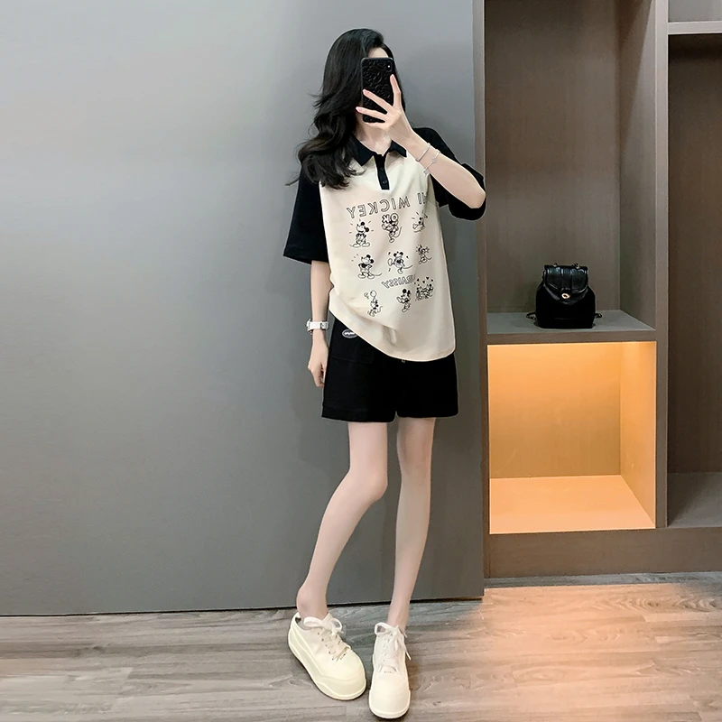 网红时尚炸街新款女装2025休闲显瘦Polo领短袖上衣黑色短裤两件套
