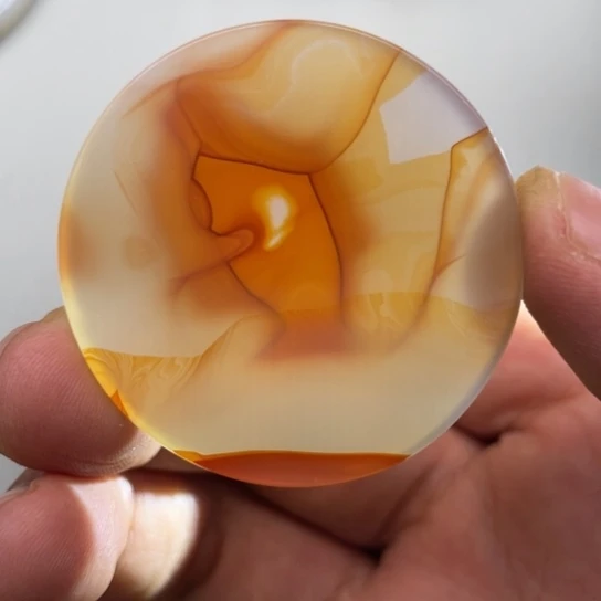 玛瑙/玉髓颈饰未镶嵌左****乐