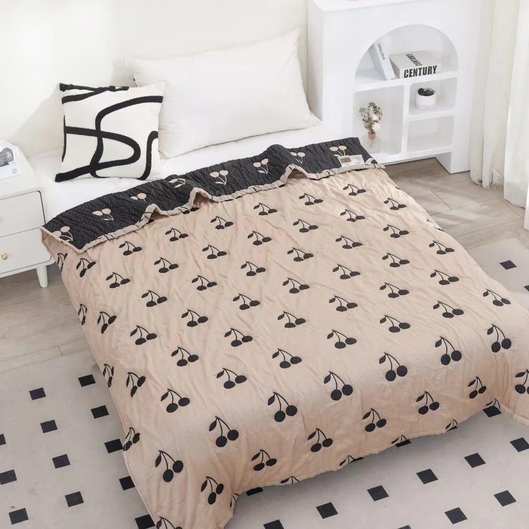 樱桃(泡芙被）1.5*2.0四季通用透气性好