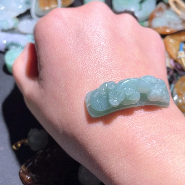 【闪购商品】翡翠颈饰未镶嵌天然翡翠