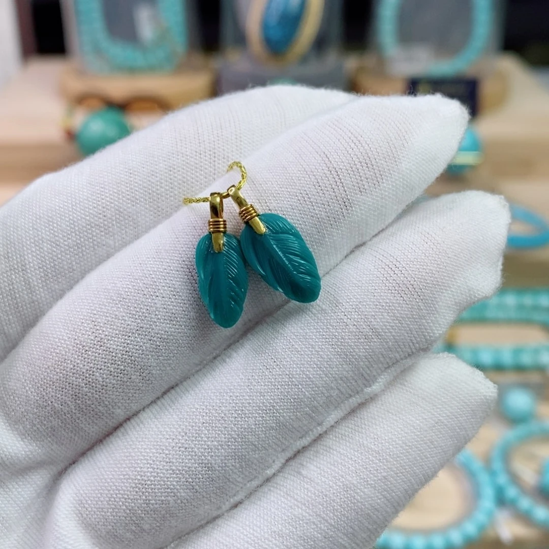 绿松石未镶嵌珠宝奇石