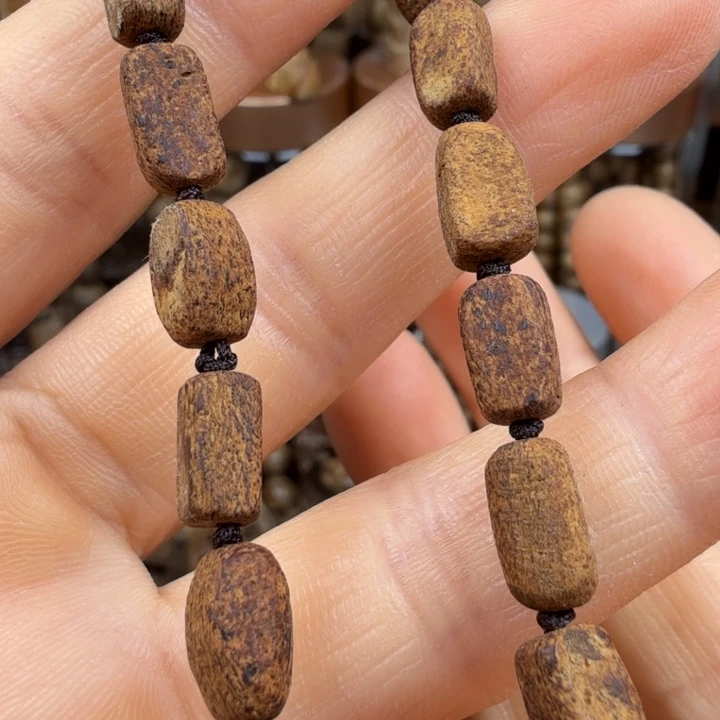 肥***n沉香碎屑沉香斯里兰卡土沉2.9克